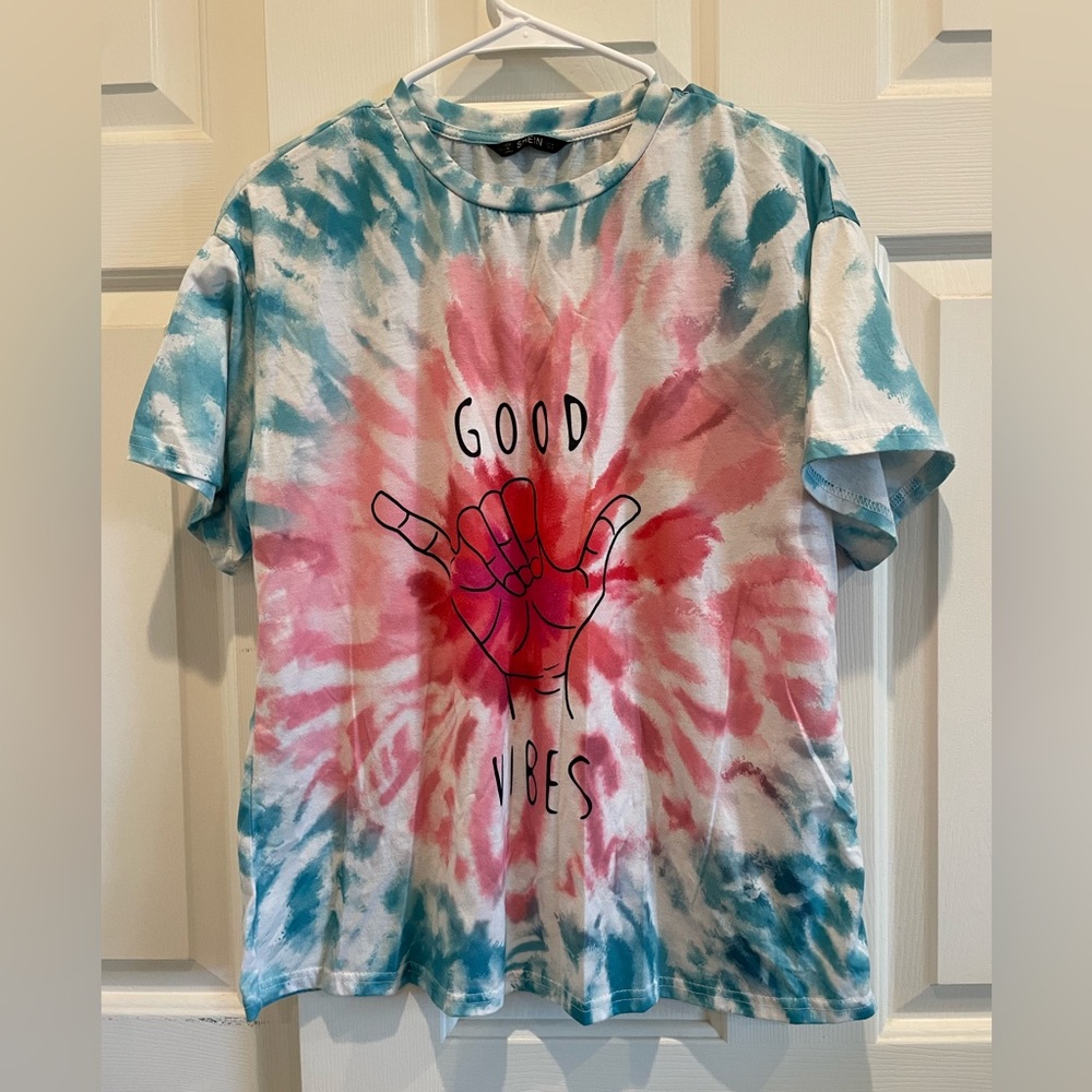 women’s oversized tie dye good vibes shirt - L